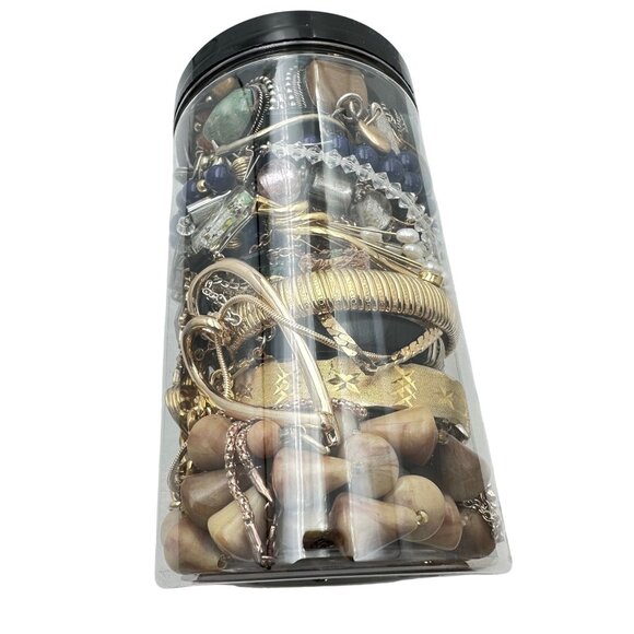 Mystery Jewelry Jar #1061 Wearable Quality Pieces 2lbs Necklace Bracelet Earring - Picture 1 of 4